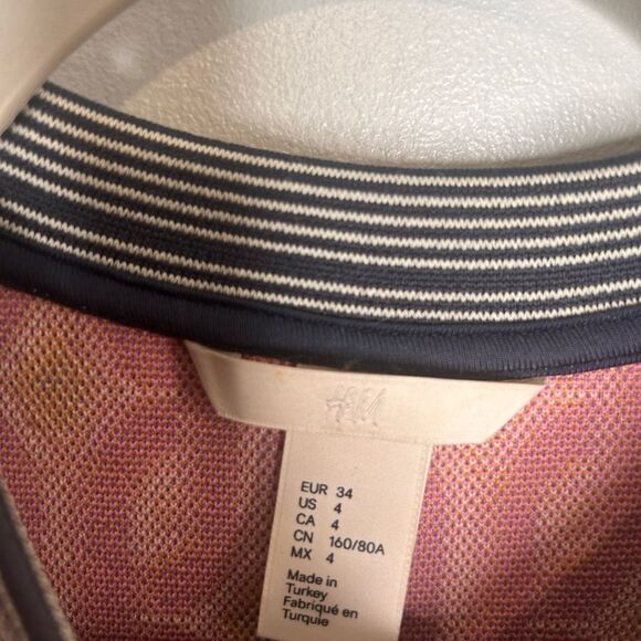 H&M Geo Print Sweater - Picture 2 of 3